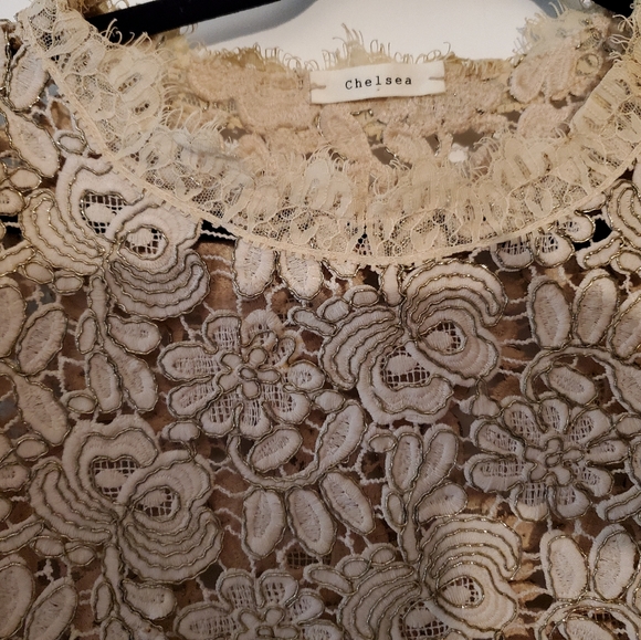 Chelsea brokace blouse - Picture 3 of 3